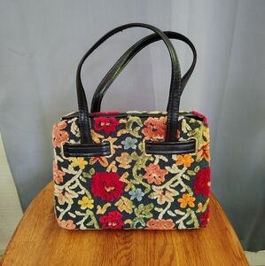 60s Vintage Floral Embroidered Tote Bag. In EUC.